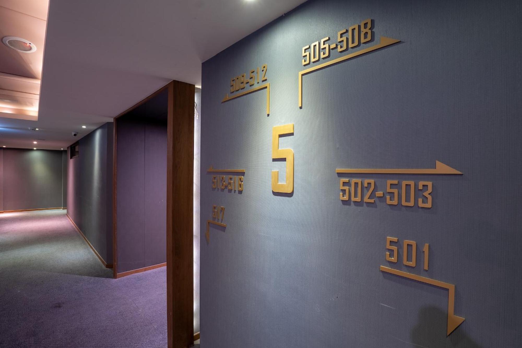 Check Inn Taichung Wenxin Zhongqing Exterior photo